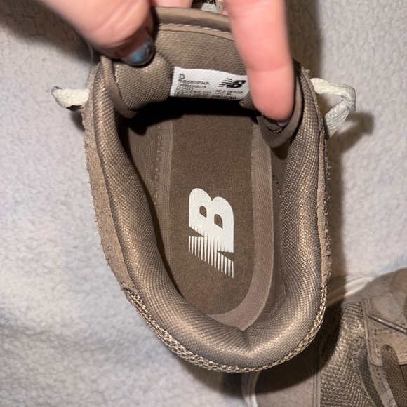 New Balance 550 Mushroom Brown Suede BB550PHA Rare Women’s 8 Mens 6.5 Brown - Picture 8 of 9